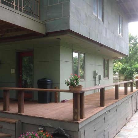 Hotel Abigaile'S Treehouse Bryan Exterior foto